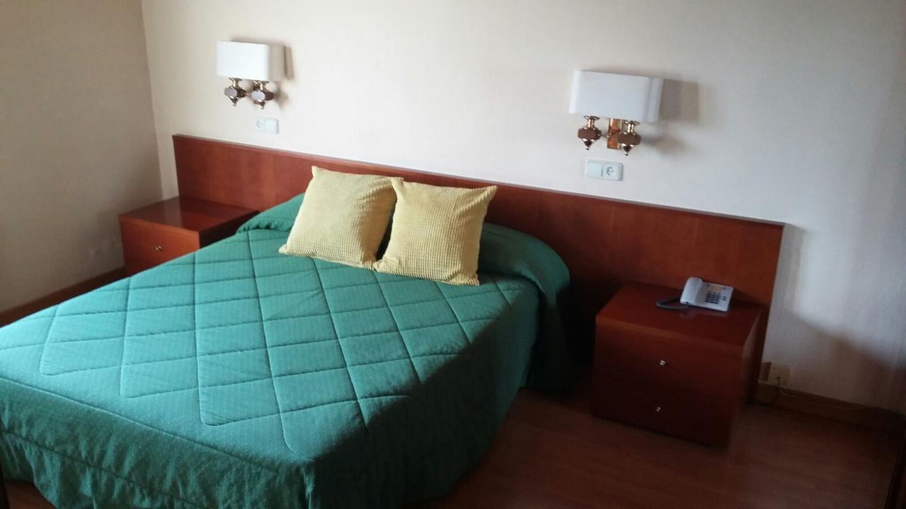 Hotel Bon Repos Белвер де Серданя Екстериор снимка